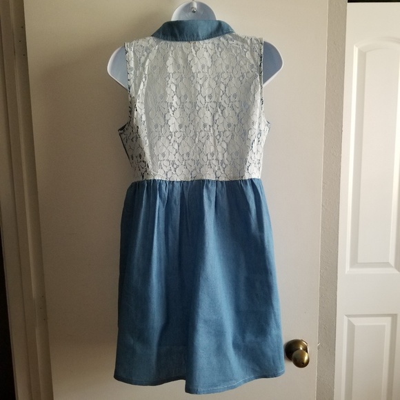 Tunic Chambray Midi Dress with Lace Back - Picture 2 of 4
